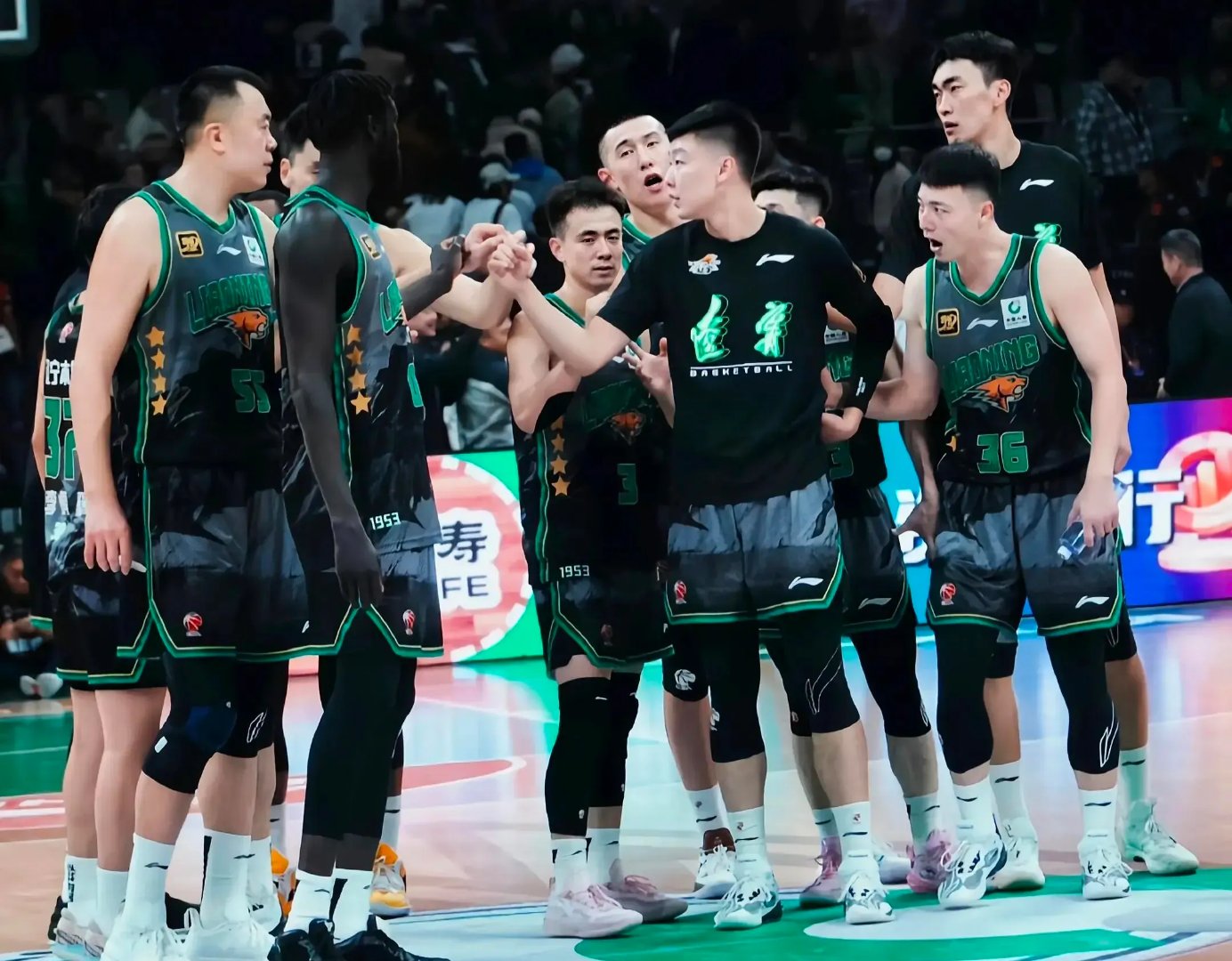 1xBit体育平台-辽宁队成为本场最大亮点，全国篮球锦标赛瞬间破防，进球的简单介绍