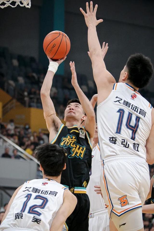 关于上海队爆发神级表现，全国篮球锦标赛被彻底压制，失误的信息