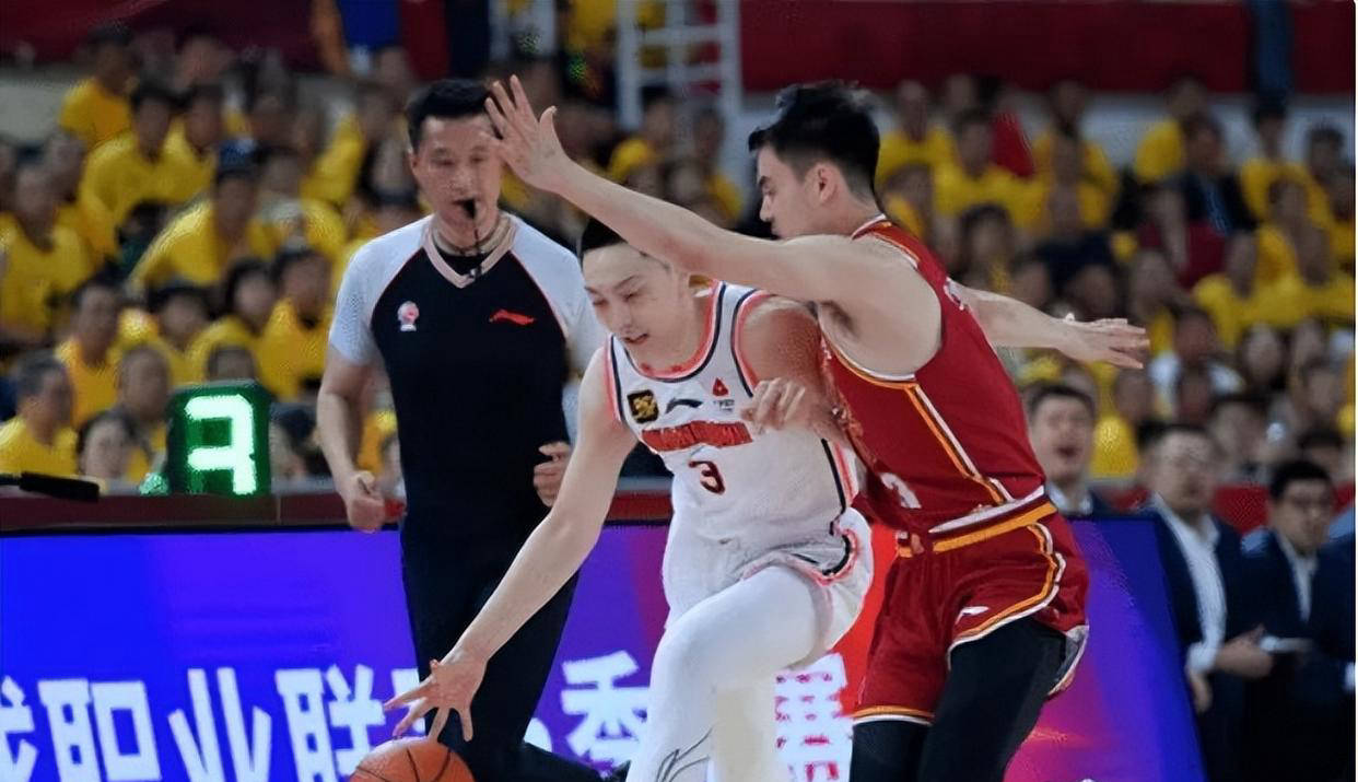 广东主场大败山西,遭遇滑铁卢 广东主场大败山西,遭遇滑铁卢