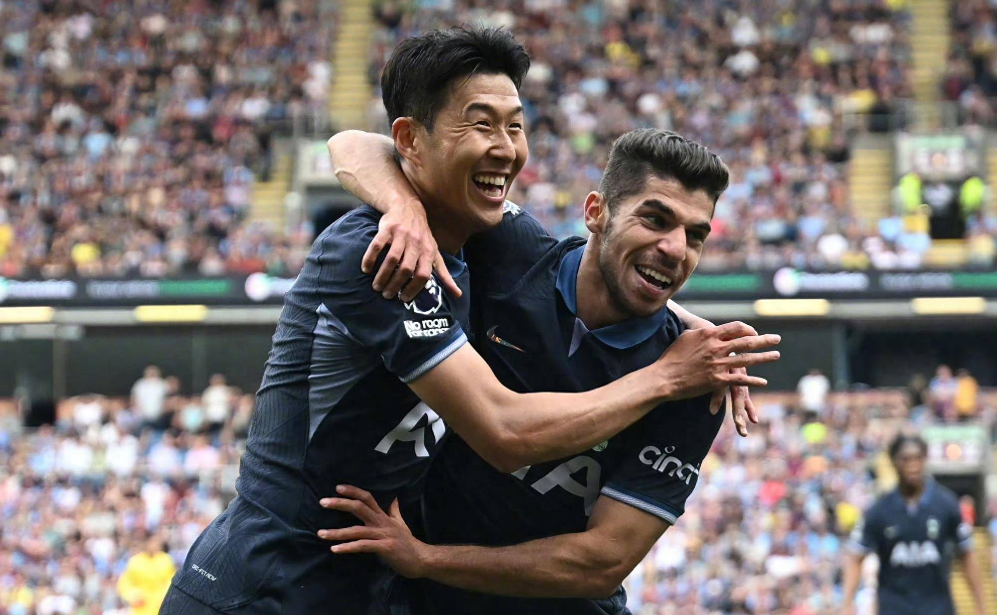 关于车路士客场取胜，继续保持不败的信息