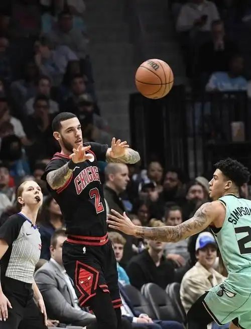 1xBit体育在线-马刺逆转战胜尼克斯，德罗赞贡献全场最高得分