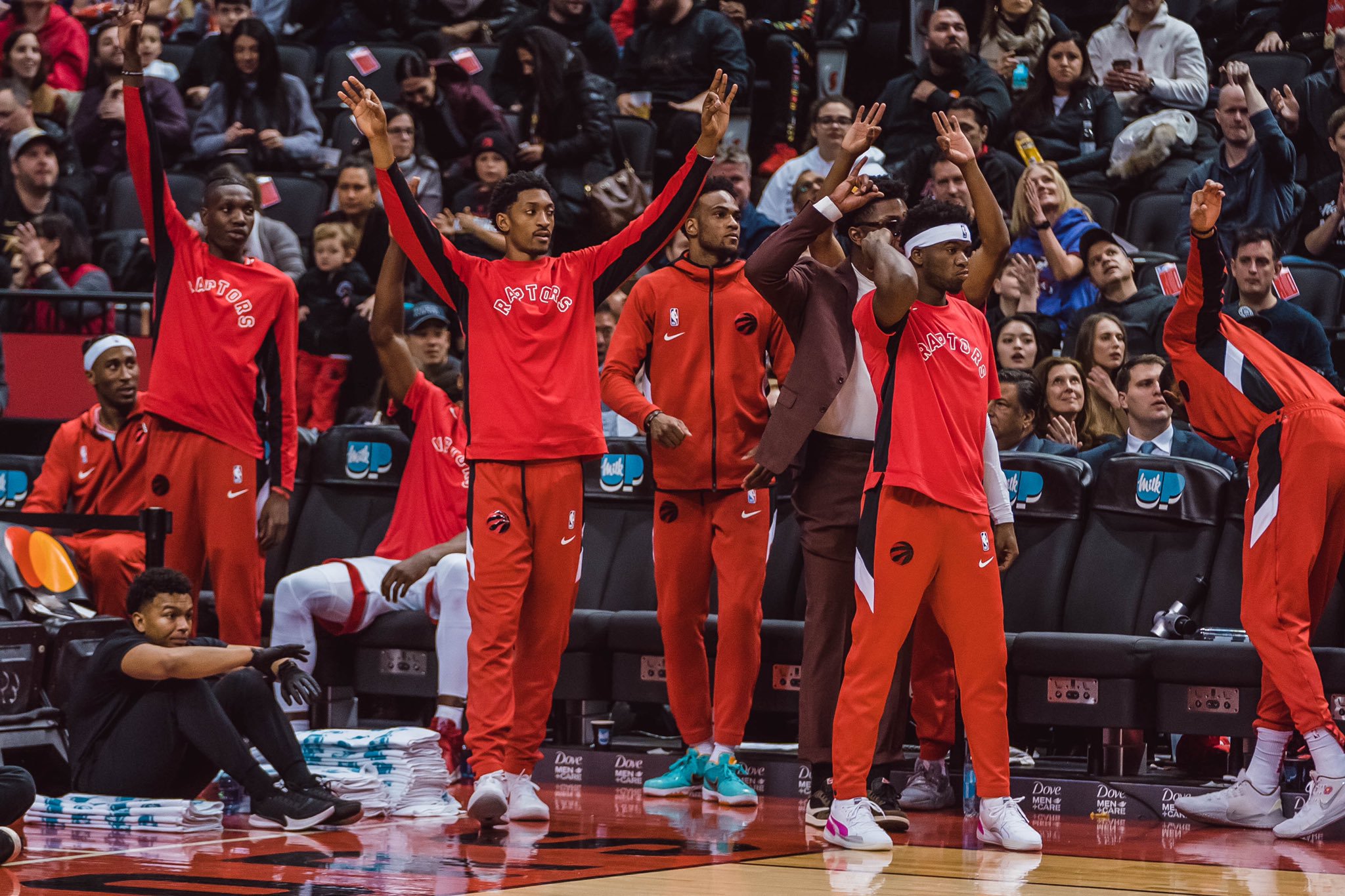 1xBit体育官网入口-猛龙全队发挥出色，骑士踌躇连胜的简单介绍