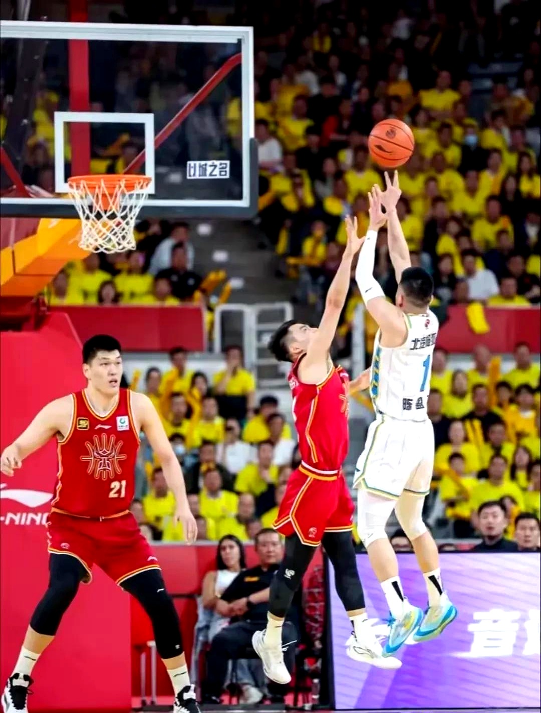 辽宁队客场逆转胜利，士气大振的简单介绍