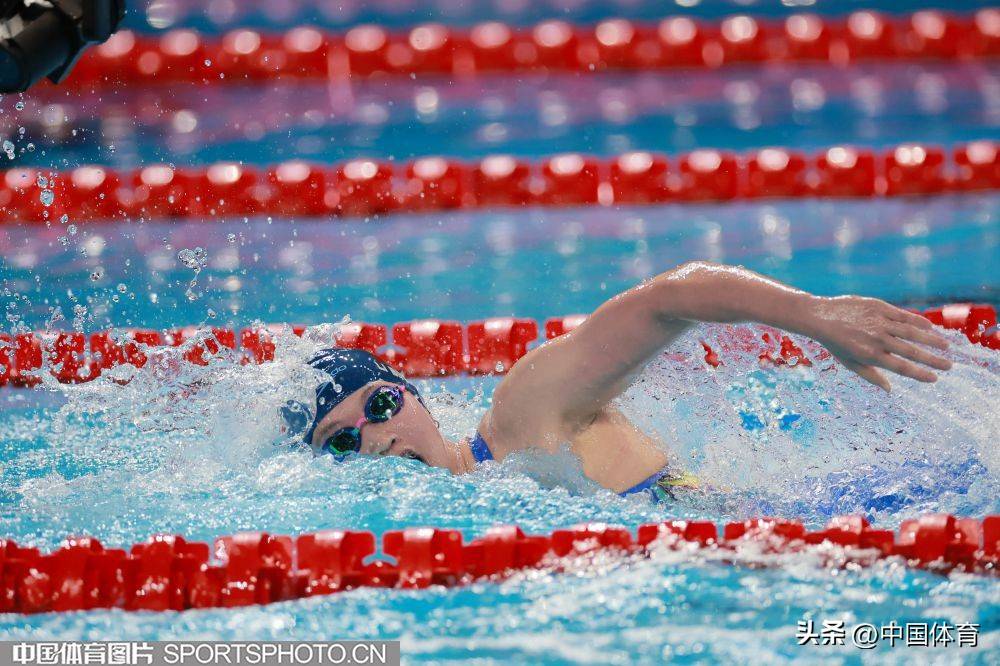 中国游泳选手夺得女子米自由泳银牌