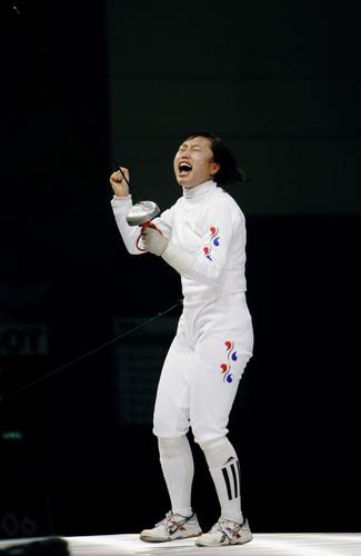 1xBit体育官网登录网址-拉脱维亚选手创造历史，夺得重剑比赛金牌的简单介绍