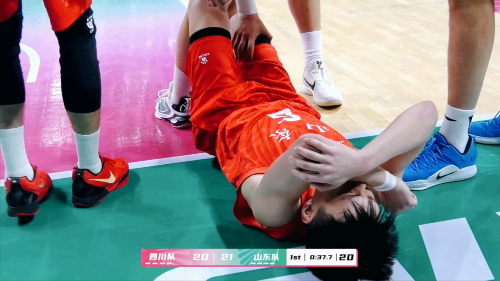 1xBit体育新闻-四川男篮遗憾失利，积分落后