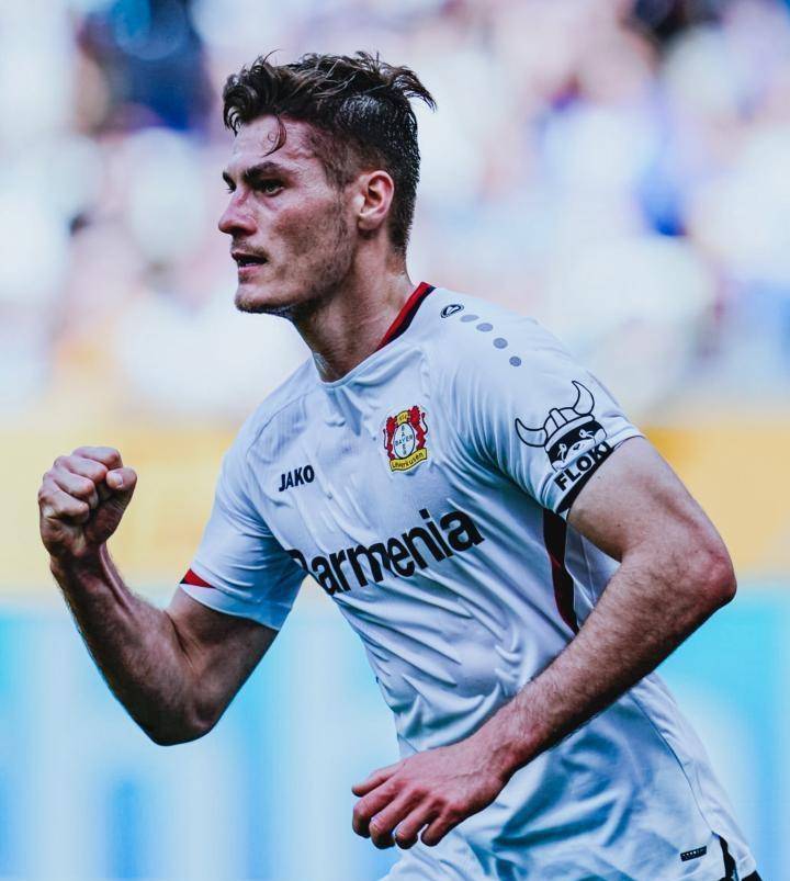 1xBit体育登录-霍芬海姆队实现艰难逆转，赢得掌声的简单介绍