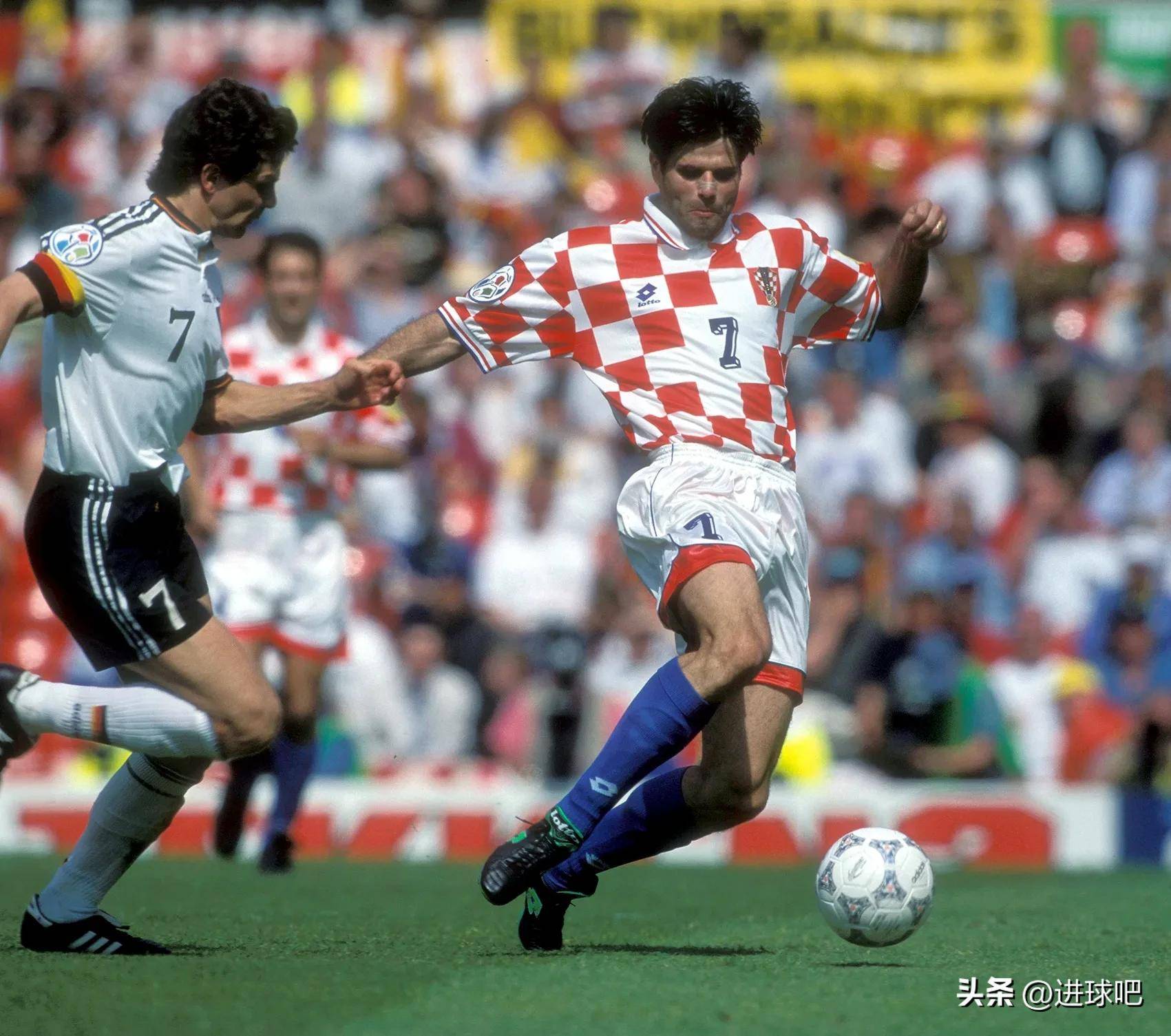 克罗地亚队在欧预赛中夺得胜利宝座